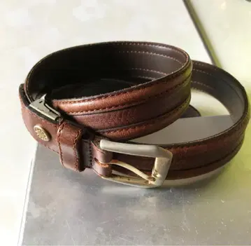 브라운 가죽 벨트 골드 버클
