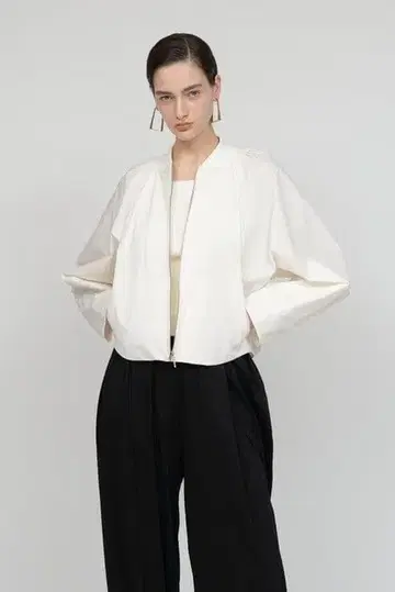 iirot Nylon Cotton Bomber_White