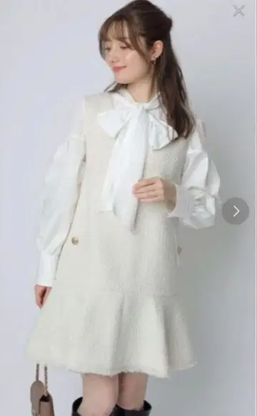 리랜드트루 Rirandture 트위드 페플럼 점프 스커트