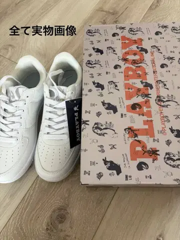 새상품 PLAYBOY 화이트 스니커즈