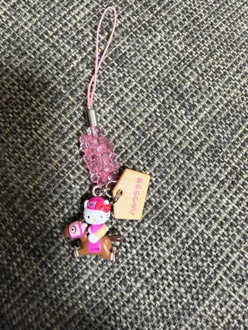 [ 지역 한정 헬로키티 스트랩 ] 고치 경마 하루우라라 호