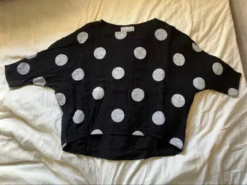 BEARDSLEY 도트 무늬 티셔츠