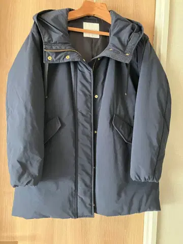 네이비 다운 자켓 후드 부착