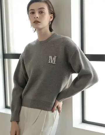 [ 익일 배송 ] 리디 MEISM 그레이 펄 니트 상의