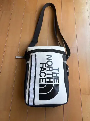 THE NORTH FACE 숄더백 화이트/블랙