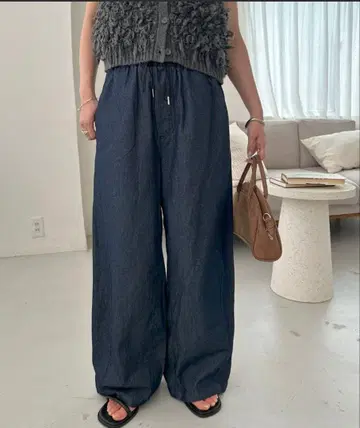 DISCOAT 라이트온스 이지 와이드 팬츠