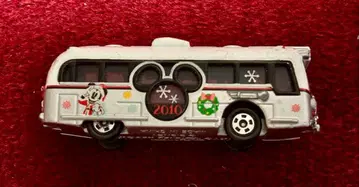 토미카 x 디즈니 랩핑 버스 2010년