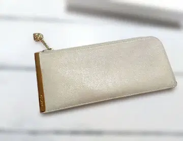 레이지 수잔 장지갑