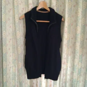 TAKEO KIKUCHI 블랙 니트 베스트 지퍼 포함 S-M