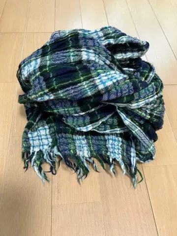 누키테파 체크 무늬 스톨