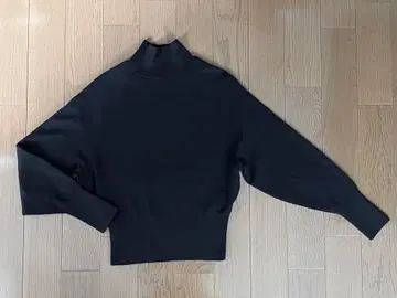 COS 코스 돌먼 슬리브 니트 XS 스웨터 블랙