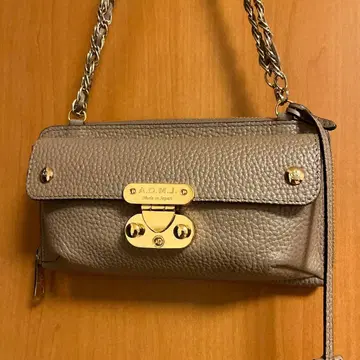 A.D.M.J. 가죽 장지갑 체인 스트랩 포함