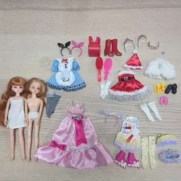 리카짱 인형 2체와 의상 세트