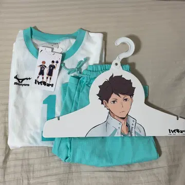 오이카와 토오루 유니폼 행거 포함