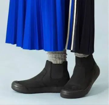 새상품 KEEN 엘레나 첼시 사이드 고어 부츠 블랙 25cm