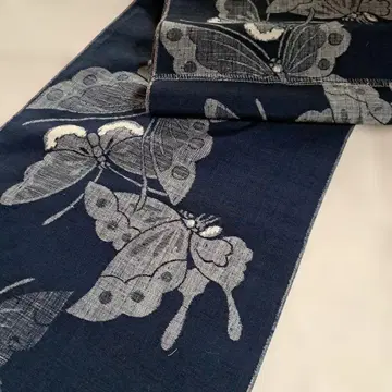 순수 실크  세탁용 옷감 네이비 컬러 나비