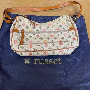 russet 러셋 숄더백 브라운