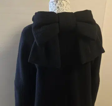 Drowse and yet - 드라즈앤드옛 백리본 코트