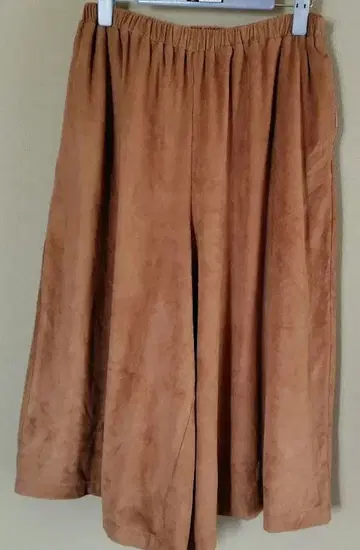 브라운 스웨이드 가우초 팬츠