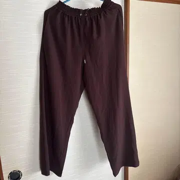 Discoat 드레이프감 이지 팬츠 M 사이즈 브라운