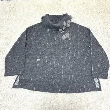 사에라 trictrac 트릭트랙 디자인 니트 코사지