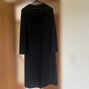 스트로베리 필드 블랙 롱 코트