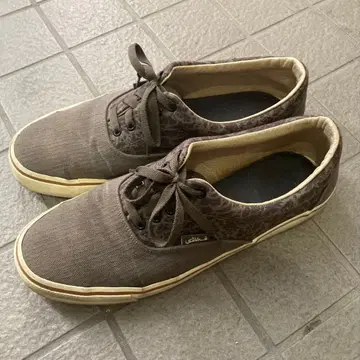 THRASHER 스니커즈 중고품