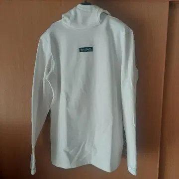 테일러메이드 후디 화이트