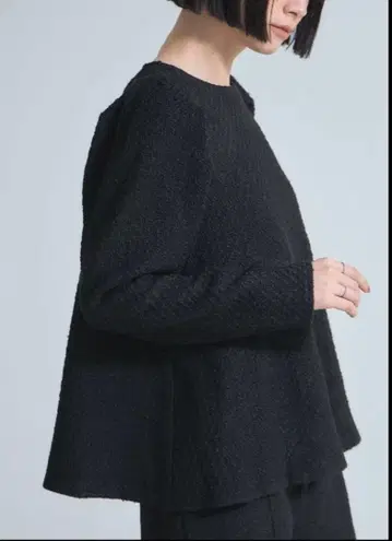 노스탤지어 숄더 턱 트위드 블라우스