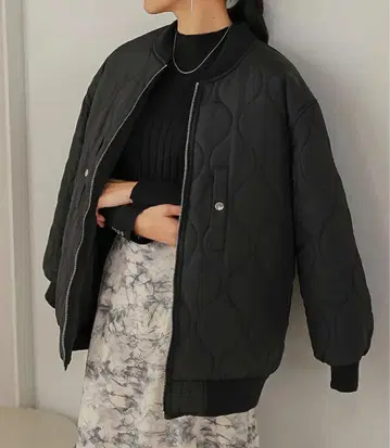 Bou Jeloud 퀼팅 자켓 블랙 사이즈 FREE