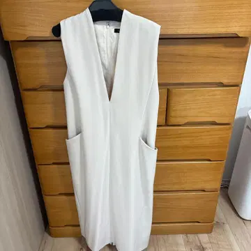 슬리브리스 롱 원피스