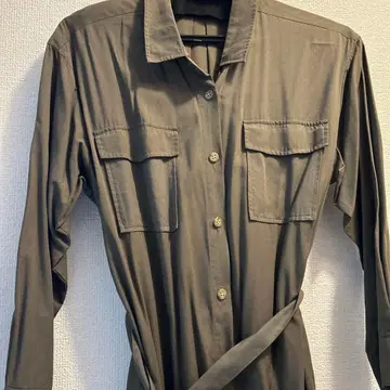 카키색 셔츠 원피스 벨트 포함