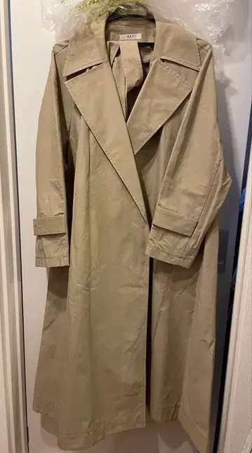 SHE 도쿄 코트 maggie 트렌치 베이지 SHE 도쿄