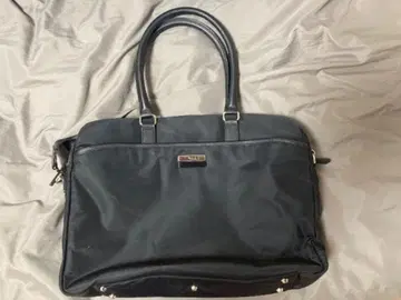 agnes b. 에네스베 비즈니스 백