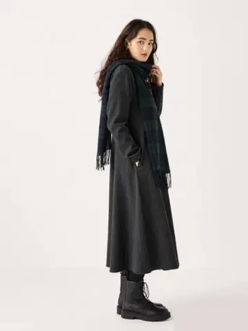 유니클로 브러쉬드 저지 원피스 다크 그레이