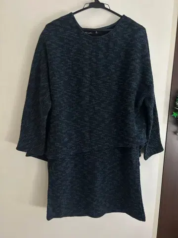 블루 니트 레이어드 원피스 as know as de base