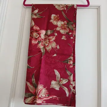 J&R 실크 대형 스카프 107x109 와인 레드 난 패턴