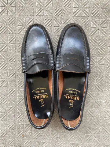 REGAL 블랙 가죽 로퍼 23cm