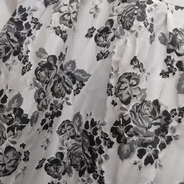 시크한 장미 패턴 롱 스커트 사이즈 40