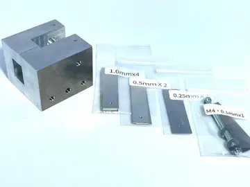 TOMOZONE 미니 사륜구동 페라니스룬더