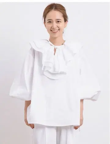 요리 yori 프릴 달린 화이트 셔츠 긴팔