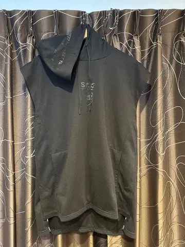 SV32 by SWEET YEARS 블랙 L 슬리브리스 후드티