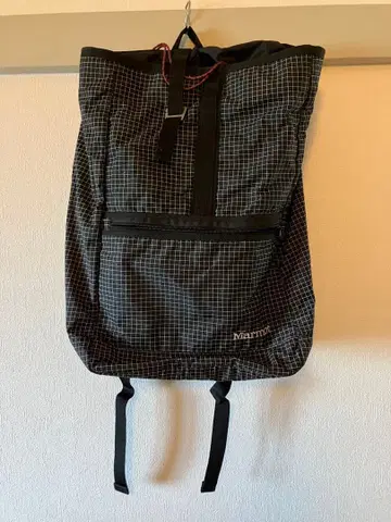 Marmot 블랙 체크 무늬 백팩