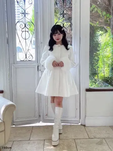 evelyn 2024 비쥬 코트 화이트