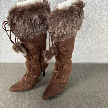브라운 퍼(fur) 포함 롱 부츠