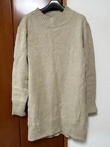 아파트 바이 로리즈 니트 베이지 L 사이즈