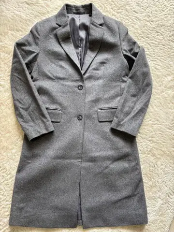 유니클로 그레이 체스터 코트 M 미사용 투버튼