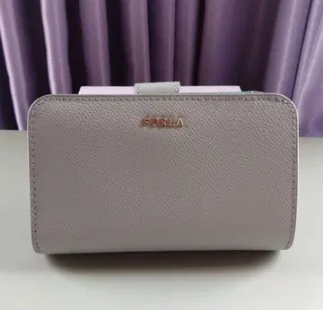 furla 클래식 M 컴팩트 wallet 2단 접이식 지갑 옅은 그린