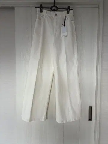 BANNYARDSTORM 와이드 팬츠 화이트 사이즈 2 미사용 새상품