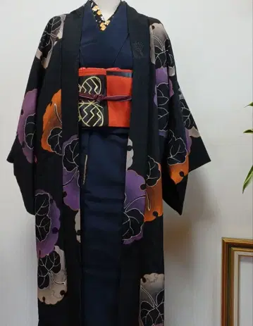 순수 실크 눈꽃과 나뭇잎 블랙 겉옷